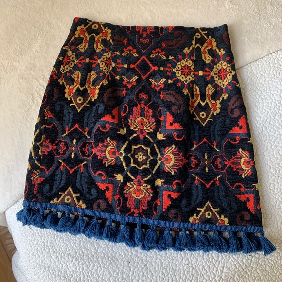 Zara Dresses & Skirts - Zara high waisted skirt